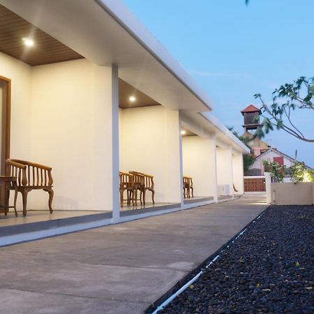 Kedin'S Inn Denpasar Zewnętrze zdjęcie