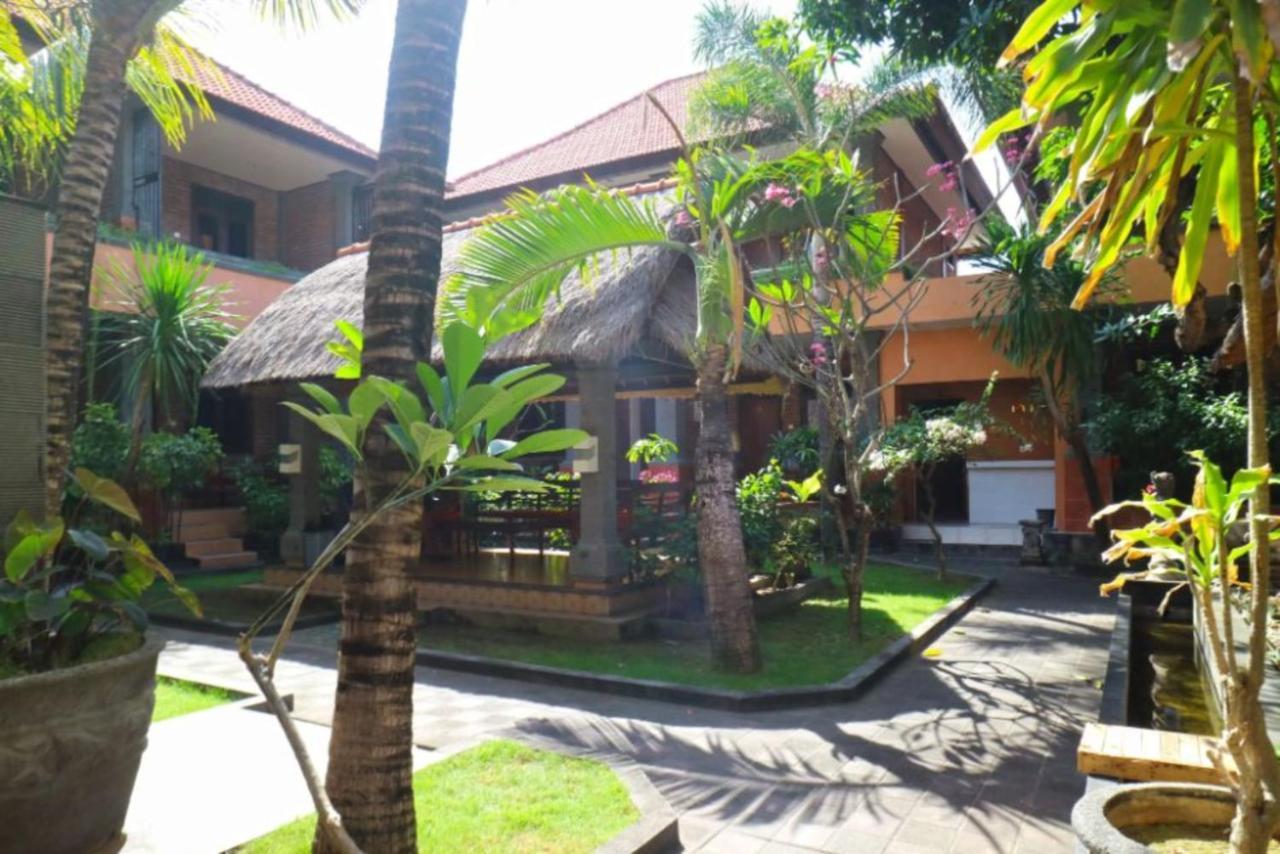 Kedin'S Inn Denpasar Zewnętrze zdjęcie
