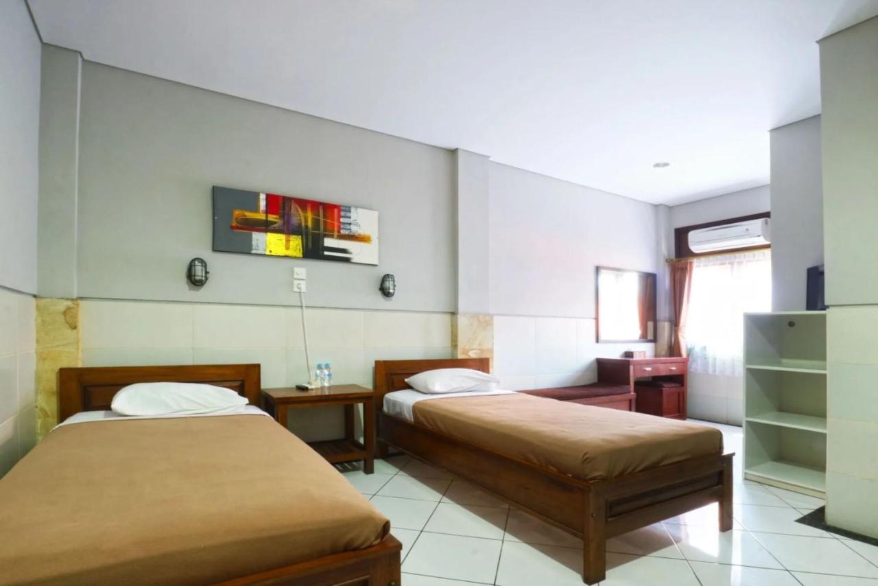 Kedin'S Inn Denpasar Zewnętrze zdjęcie