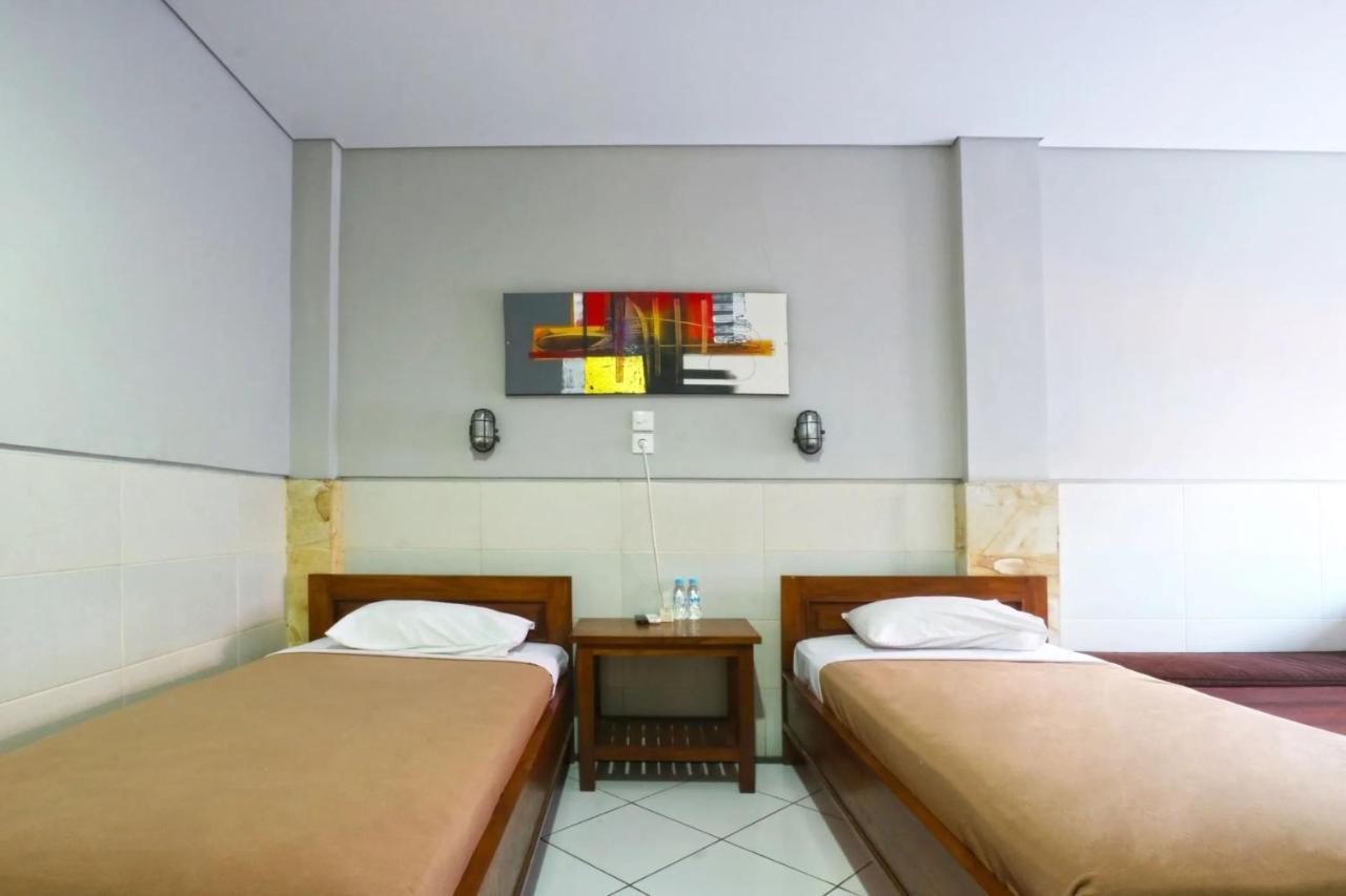 Kedin'S Inn Denpasar Zewnętrze zdjęcie