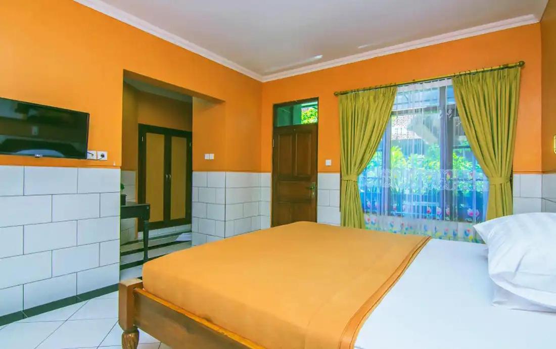Kedin'S Inn Denpasar Zewnętrze zdjęcie