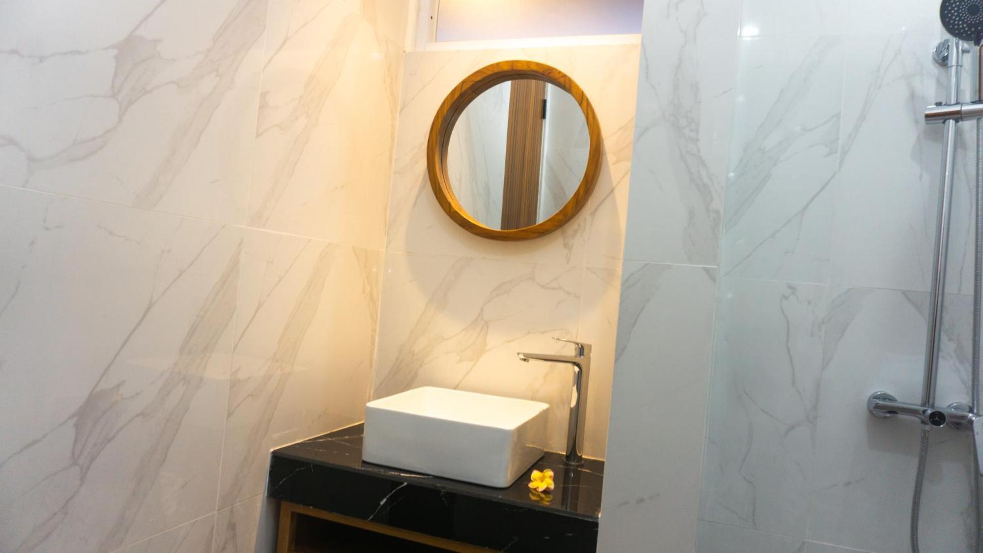 Kedin'S Inn Denpasar Zewnętrze zdjęcie